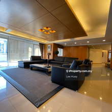 Live Minutes from KLCC & TRX in Renovated Duplex Penthouse @ The Forum