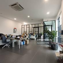 Semi-Detached Factory, Good Condition Ready to Move in For Rent !
