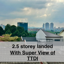 Near to park entrance, landed with great view, ample parking 