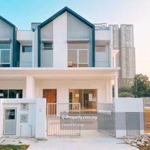 Bandar Enstke New 2 Storey First House 100% Loan Last 6 Unit