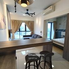 Master Room with TRX, KLCC, KL Tower View, Free Stay For 7 Days 