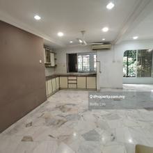 Oug/Happy Garden Top Floor Townhouse For Rent
