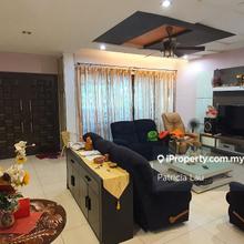 2 and half storey intermediate terrace house at Taman Villa Sfor Sale.