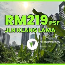 Resi. Land in Upscale Neighbourhood - Surrounded by Bungalows !
