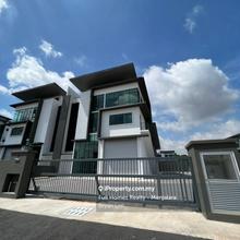Commercial semi-D for Sale