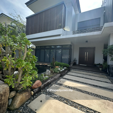 The Hills Horizon Hills 2storey bungalow for rent with huge carporch 