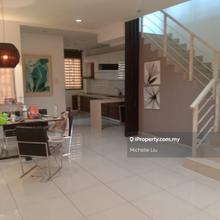 3 Storey Corner Lot for Sale