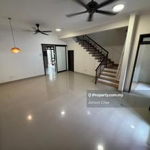 Hening 2sty Freehold Bandar Kinrara Bk5 Puchong Renovated For Sale
