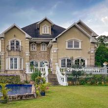 Balcony with greenery views, Freehold, Renovated