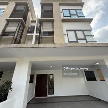 N'dira @Sierra 12 townhouse  upper unit corner  for Rent