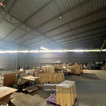 Fully extended factory for rent in Kempas 