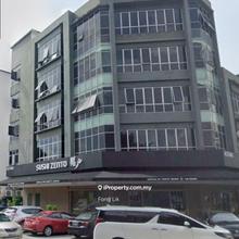 5 Storeys Corner Shop @ Mount Austin