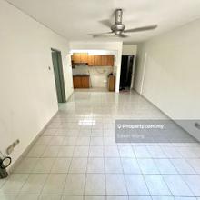Subang Suria u5 Subang Bestari With Lift and Parking Low depo