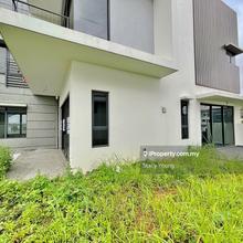 Super cheap freehold 2.5sty bungalow