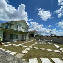 Double Storey Corner House For Rent