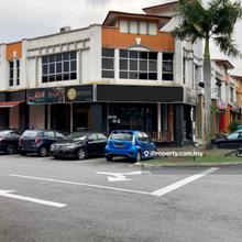 Corner Shoplot with Ample Parking @ Jalan Tiara, Subang For Rent