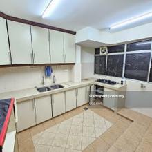 Renovated Below Market Vista Lavender Apartment Taman Kinrara For Sale