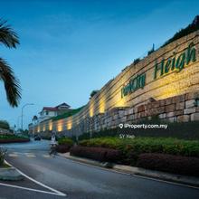 Custom-built bungalow 