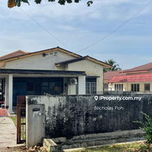 Jalan Bunga Raya Bungalow