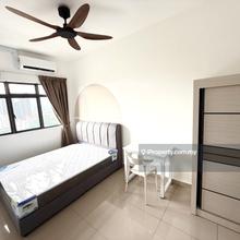 1 Month Deposit! Master Bedroom w/ Private Bathroom, Ready to Move In!