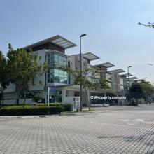 Semi-D house for Sale