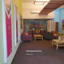 Ground floor shop for rent