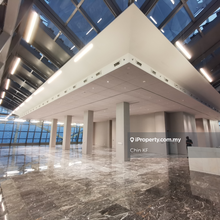 Financial Hub Icon Tower Penthouse Office for Rent