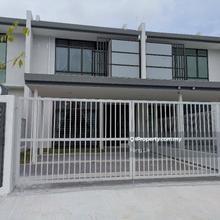Citrine Residenz @ Double Storey Terrace House Renovated