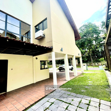 Corner freehold In Sierramas