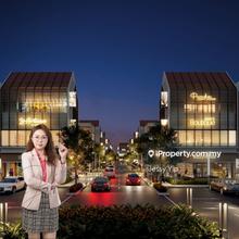 3 Storey Semi D shop office with extra land for extension