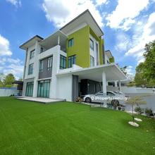 Limited Renovated 2 Storey Bungalow At The Rise Kota Emerald For Sale