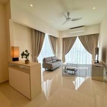 Value Buy Golf View 2 Rooms Fully Furnished @ Klgcc Golf Resort
