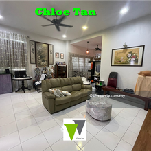 Walking Distance To Shop Lots 