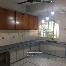 Bandar Sri Damansara Jalan Saga 4 Room 2 Bath 2 Storey House For Rent