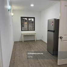 Jln song facing main road Double Semi D for rent