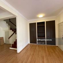 Terrace house for Sale