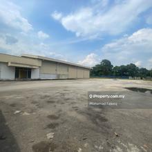 Big vacant space, suitable for workshop use