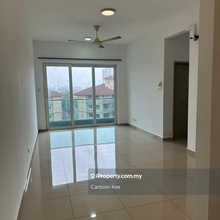 Season Luxury Apartment / Larkin / 2 bed / Rm2000