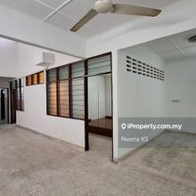 Classic 1-Storey Terrace House in Prime Area