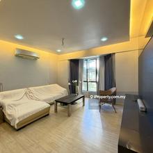 Well maintained unit. 