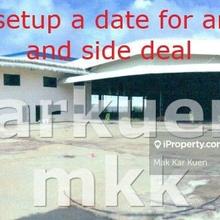 Please call us to setup a date for an interior viewing and side deal