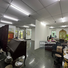 1 storey banglow near kampung melayu commercial use for rent