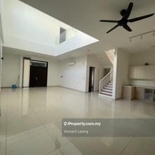 3 storey Bungalow for Rent in Kota Kemuning
