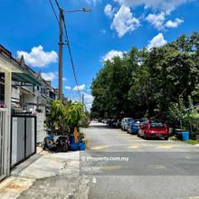 Blw Mkt Price, Ground Floor Unit, Opposite still have extra carpark 