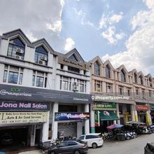 2 units of 1.5-storey shop lot at prime location for sale 