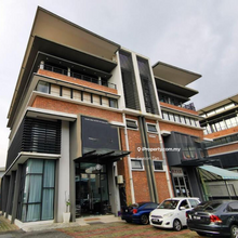 Prime Location semi D factory building for rent
