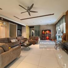 3 Storey Bungalow with Fully Renovated & Swimming Pool
