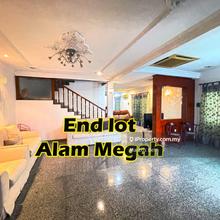 End Lot 22x75, Freehold, Well Renovated, next to Putra Heights