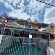 Taman Klang Utama 2 Sty House 16'x55' Partially Furnished For Rent