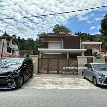 Newly Rebuild Semi D, Tastefully Renovated